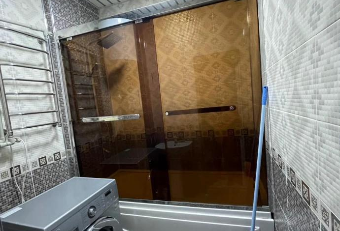 3-комнатная квартира · 68 м² · 2/5 этаж, Сайрам мкр