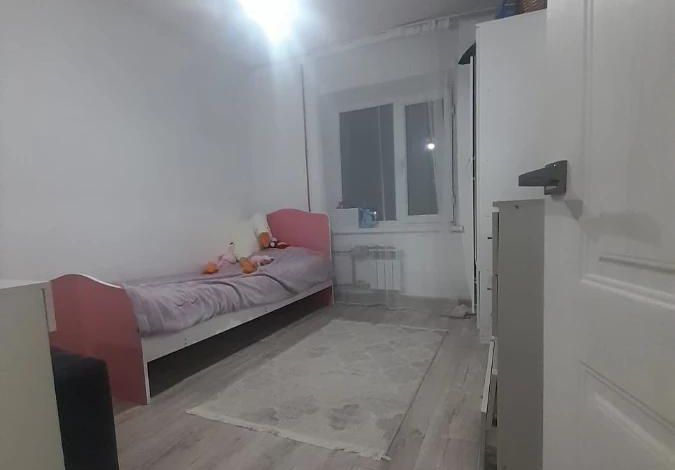 4-комнатная квартира · 75.8 м² · 4/5 этаж, Адырбекова — Орынбаева