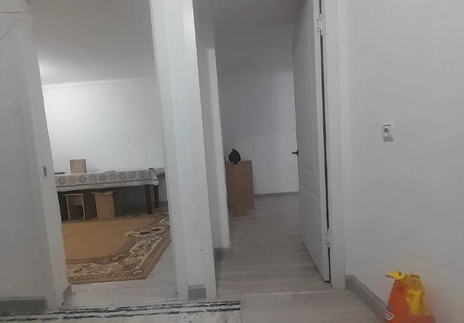 4-комнатная квартира · 75.8 м² · 4/5 этаж, Адырбекова — Орынбаева