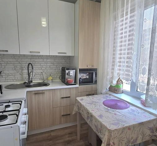 2-комнатная квартира · 44 м² · 4/5 этаж, Розыбакиева 230 — Розыбакиева - Басенова