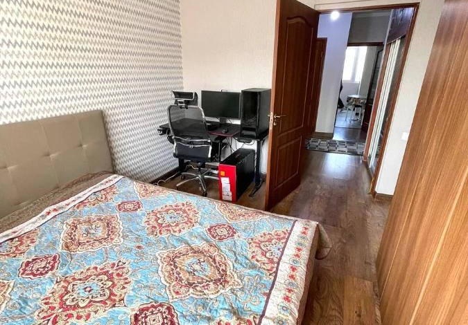 4-комнатная квартира · 92 м² · 5/5 этаж, Тулебаева 27 — Пассаж