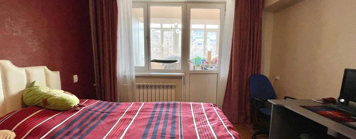 4-комнатная квартира · 92 м² · 5/5 этаж, Тулебаева 27 — Пассаж