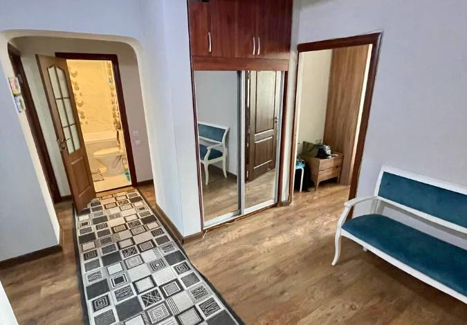 4-комнатная квартира · 92 м² · 5/5 этаж, Тулебаева 27 — Пассаж