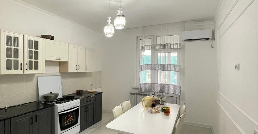 3-комнатная квартира · 99.8 м² · 9/9 этаж, Абулхайыр хана 74-5