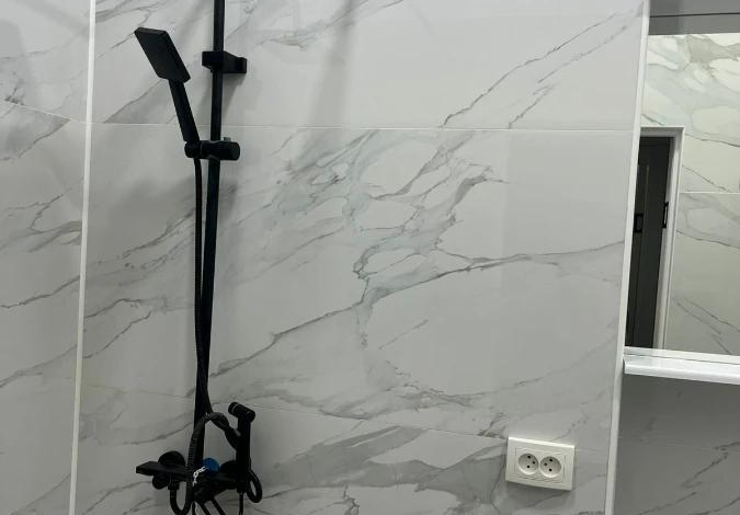 2-комнатная квартира · 44.8 м² · 3/3 этаж, Азаттык 20