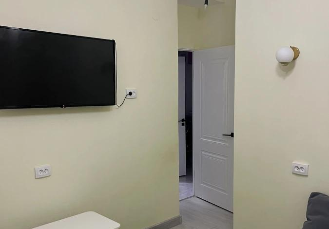 2-комнатная квартира · 44.8 м² · 3/3 этаж, Азаттык 20