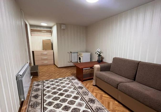4-комнатная квартира · 90 м² · 1/5 этаж, МАШХУР ЖУСУПА 9