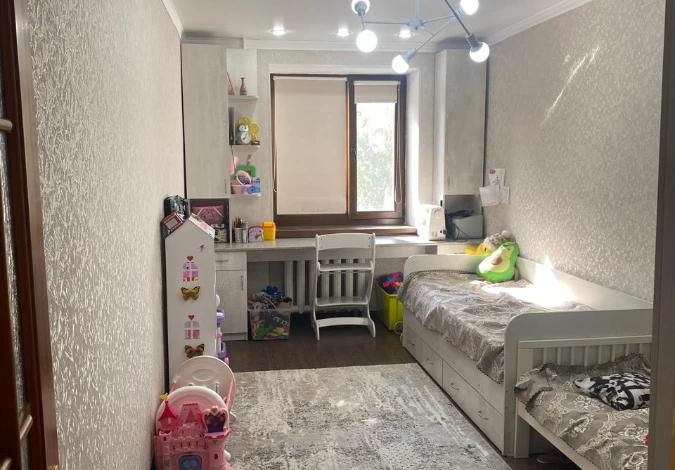 3-комнатная квартира · 60 м² · 4/5 этаж, Нурсултана Назарбаева п-рт 75